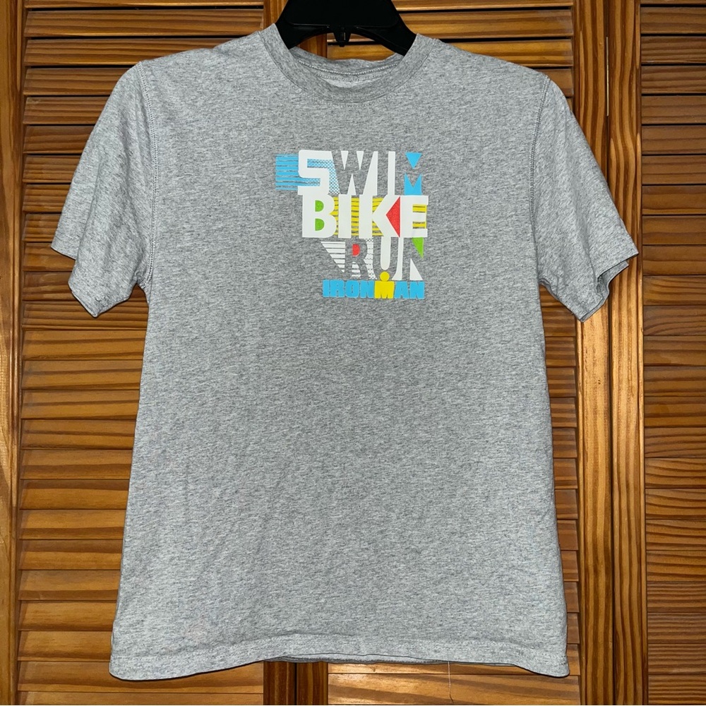 Youth Short Sleeve Ironman Graphic Gray Tee Shirt‎ Size Medium
